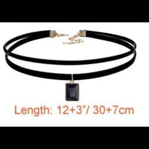 5/$15 😍 Black Choker with Pendant 🖤